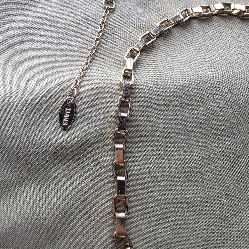 🤍 Gold Tone & Pearl - Picture 4 of 6